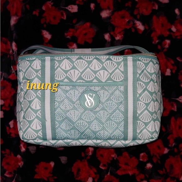 Victoria's Secret Other - Victoria Secret Insulated Cooler bag NWT